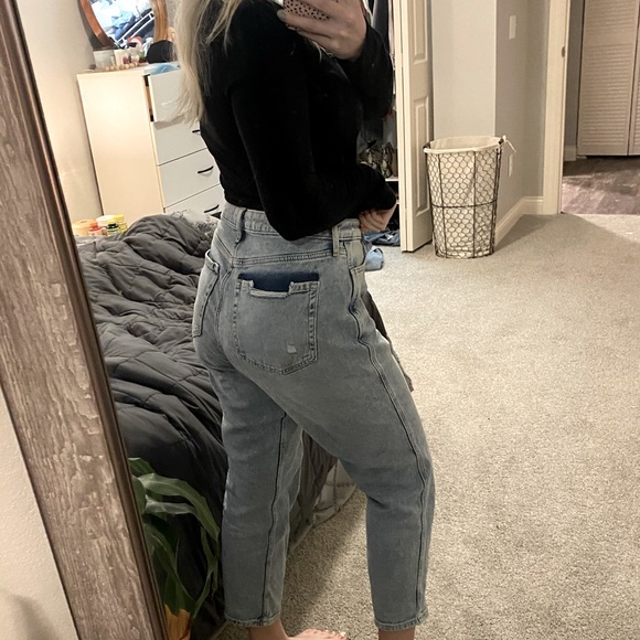 Hollister Light Wash Mom Jeans 